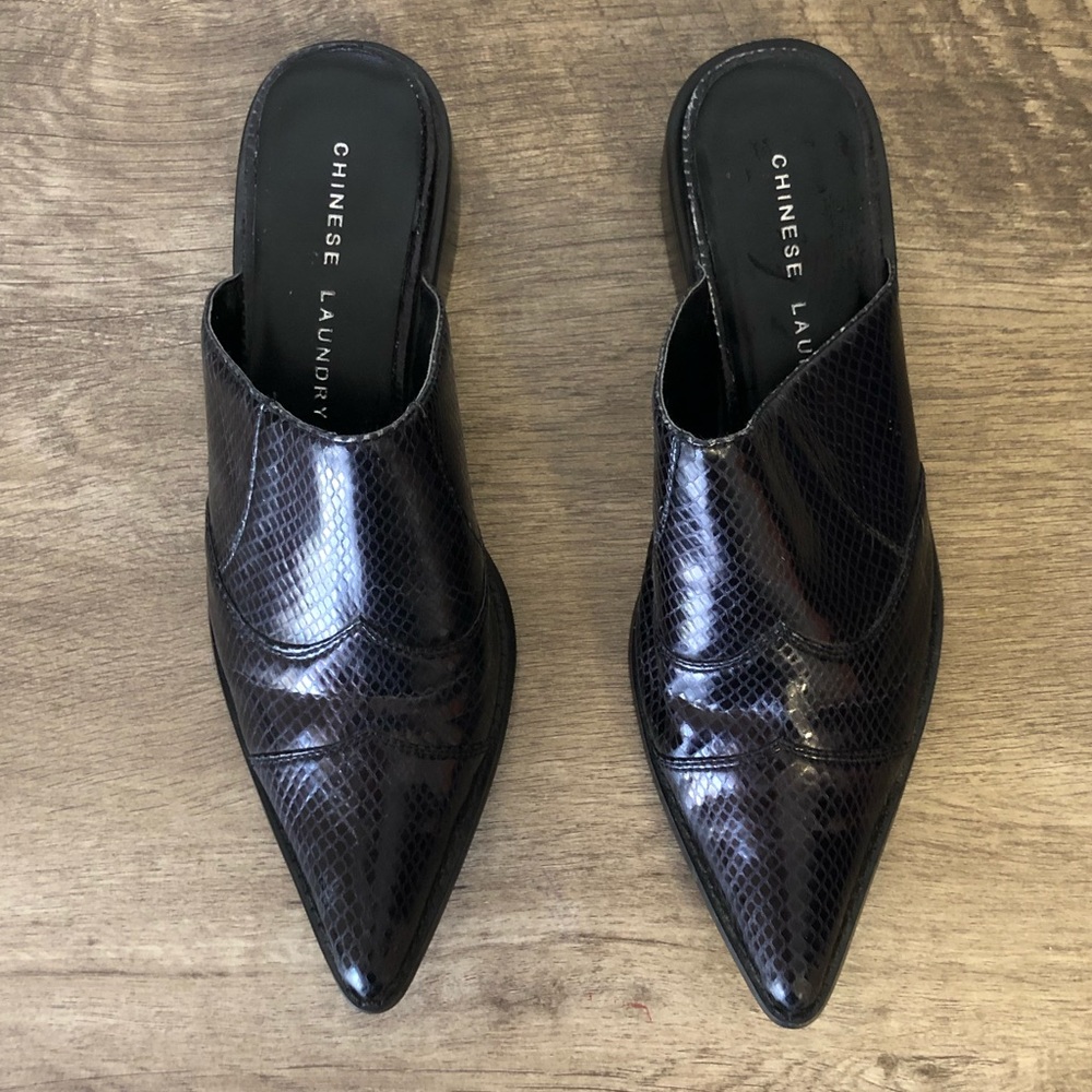 Chinese Laundry Black Textured Mules
